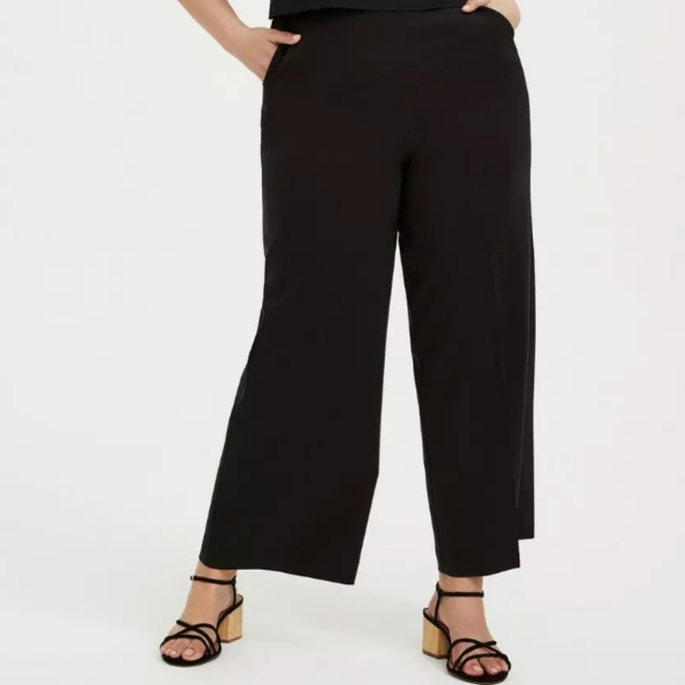 New Torrid Black Womens 16 High-Rise Wide Leg Side Zip Dress Pants Stretch NWT
